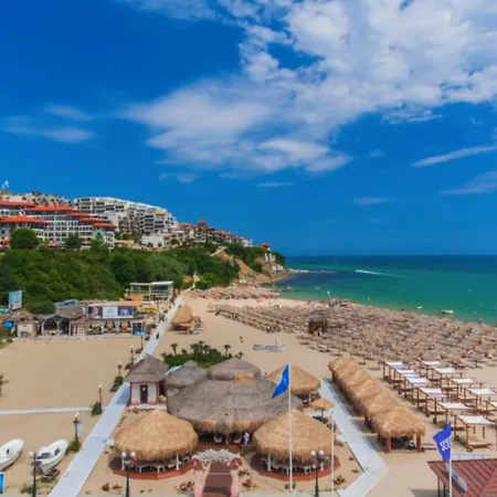 Horizon 11 'б' Апартамент